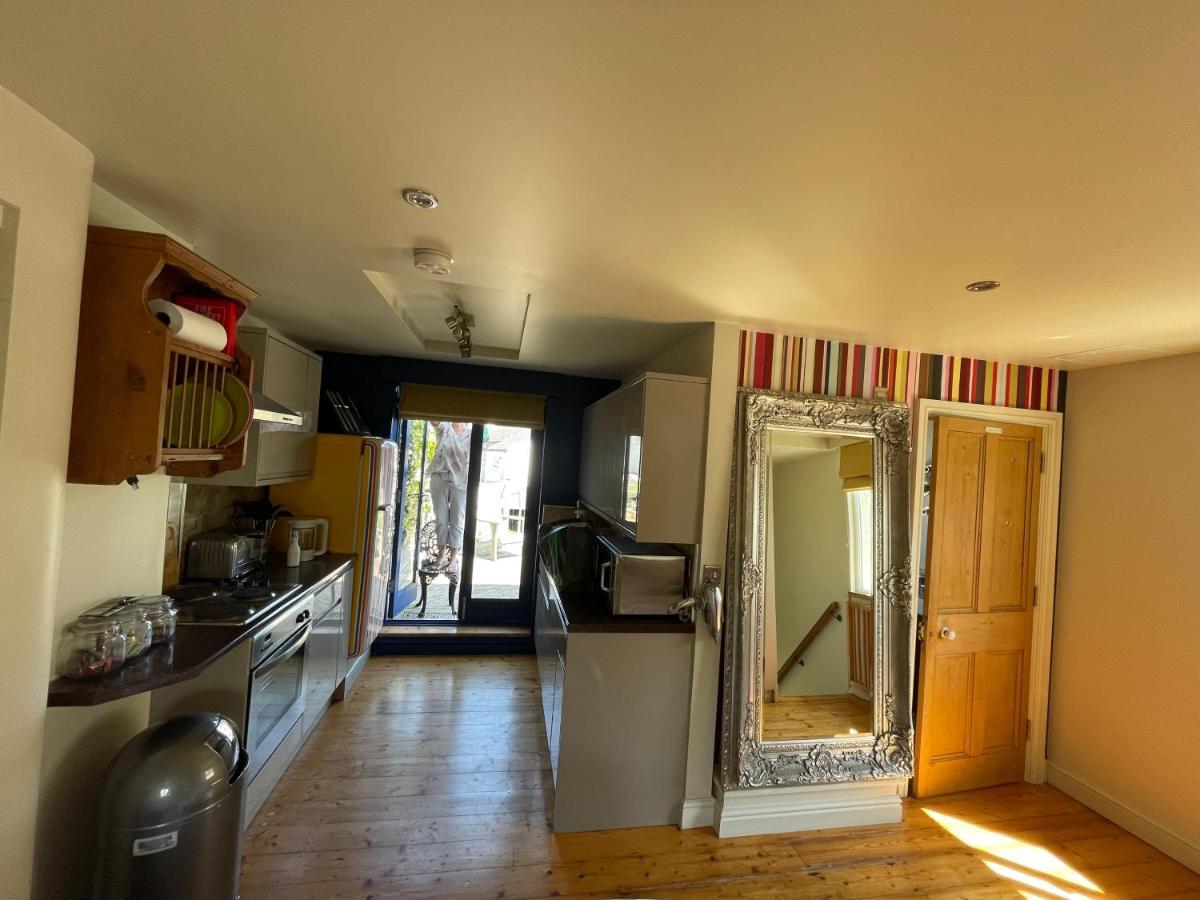 Studio 7 Apartment سانت أوستيل المظهر الخارجي الصورة